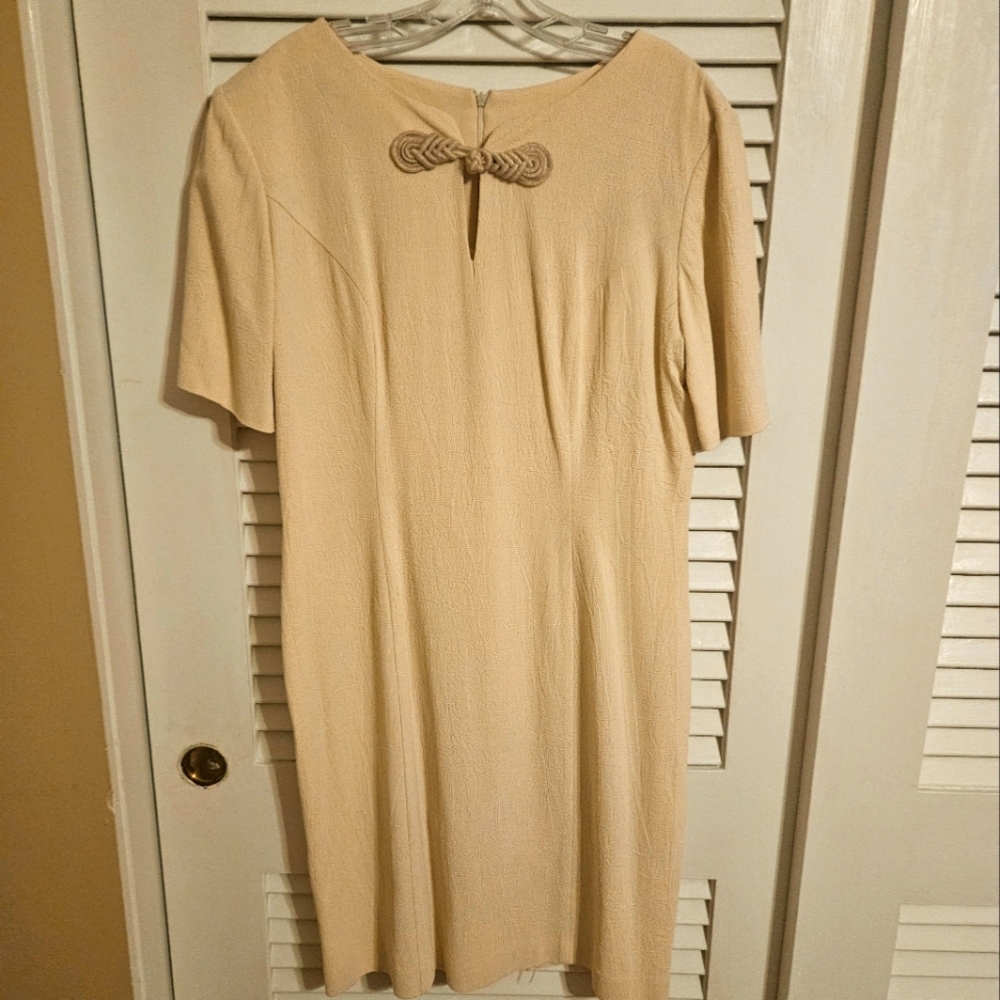 Elegant Cream Dress By Ann Tobias Size 12